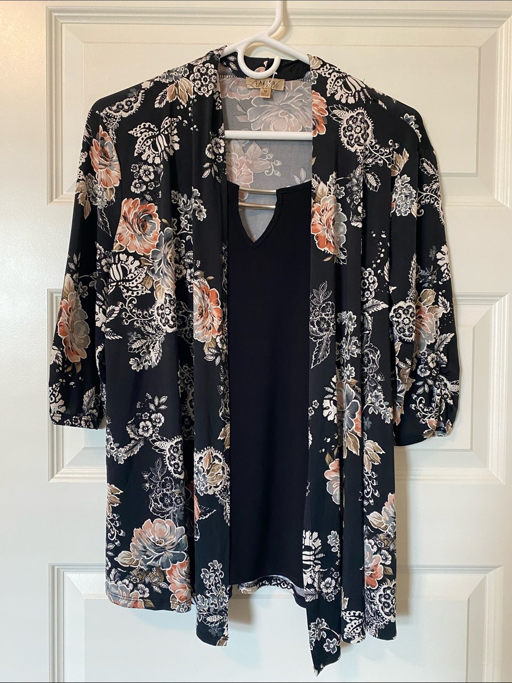 Lavish Black Floral Open-Front Blouse with Peach and Cream Flowers